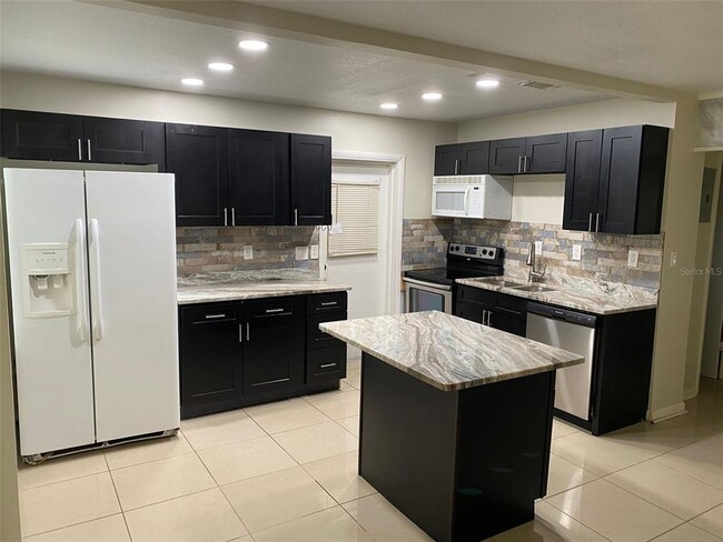 Photo - 2605 Pembrook Dr