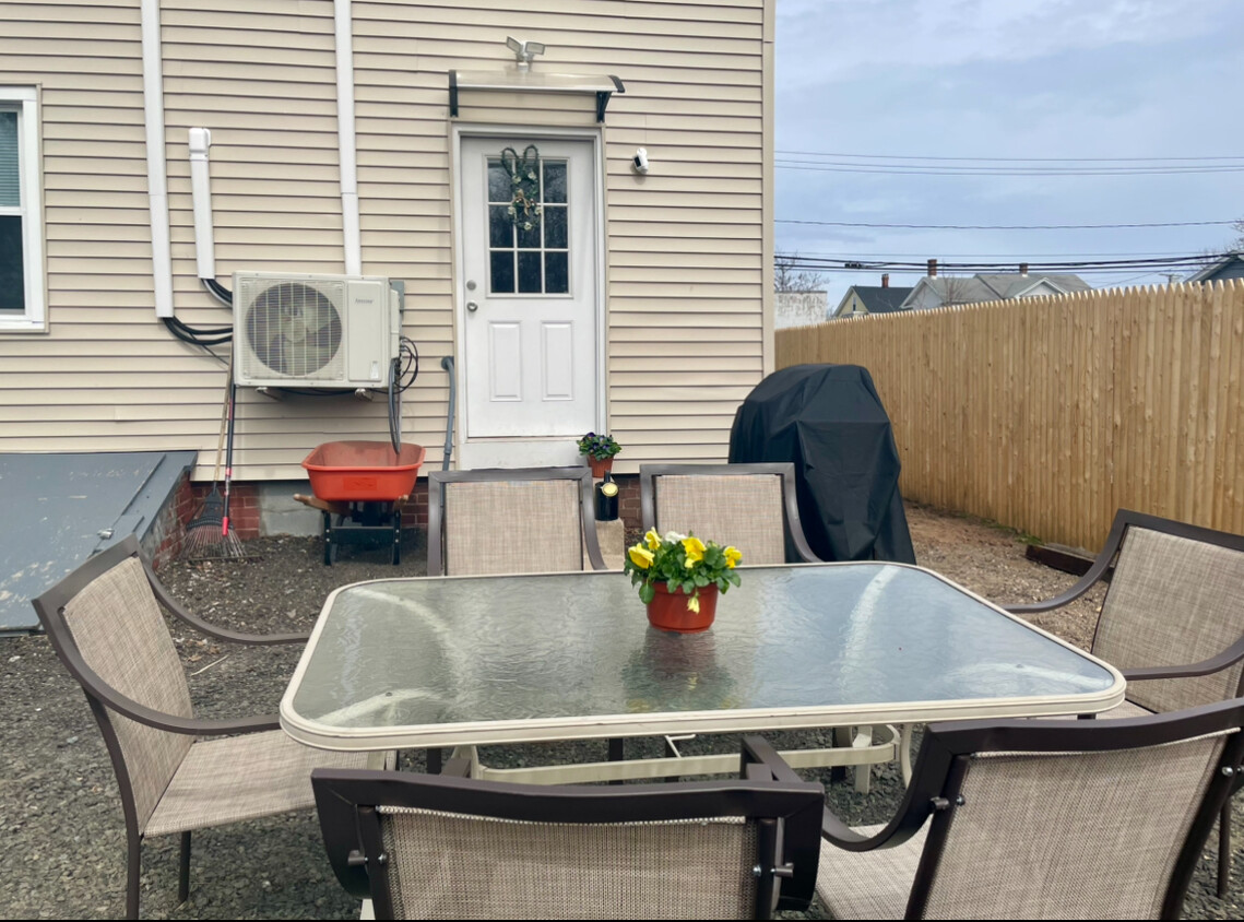 Photo - 190 Hall Ave (Wallingford, CT)