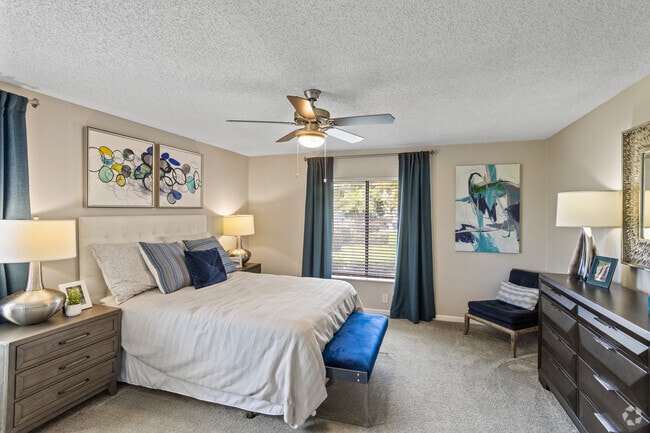 2BR, 2BA - 1200SF - Primary Bedroom