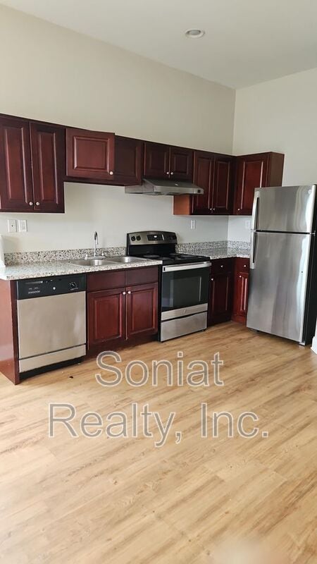 Photo - 1442 Tennessee St