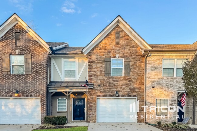 Photo - 308 Woodfern Ct Townhome