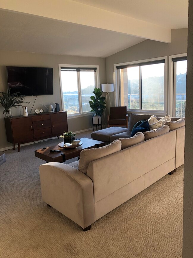 Photo - 2625 13th Ave W Unit 405