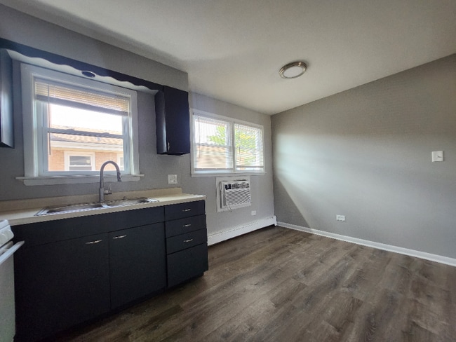 Photo - 2067 135th Pl Unidad 6