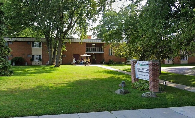 Photo - 8400 Engleman St