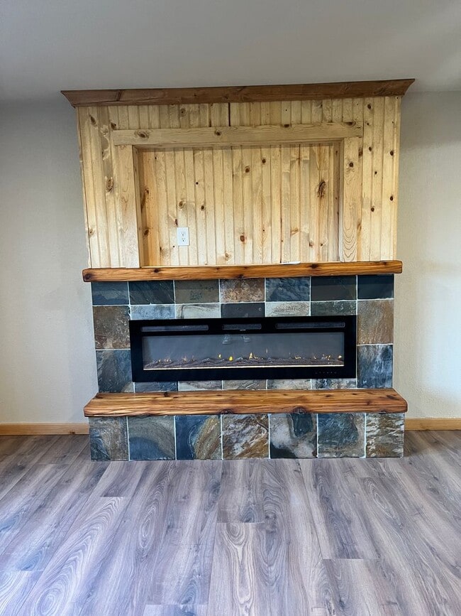 Photo - Country Living Close to Town!