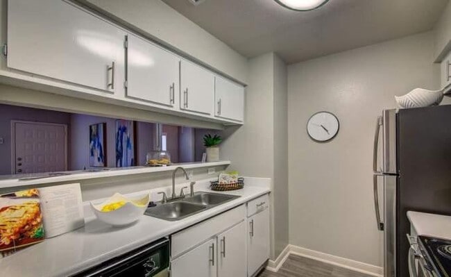 Photo - 2 bedroom in Webster TX 77598 Unit 2047
