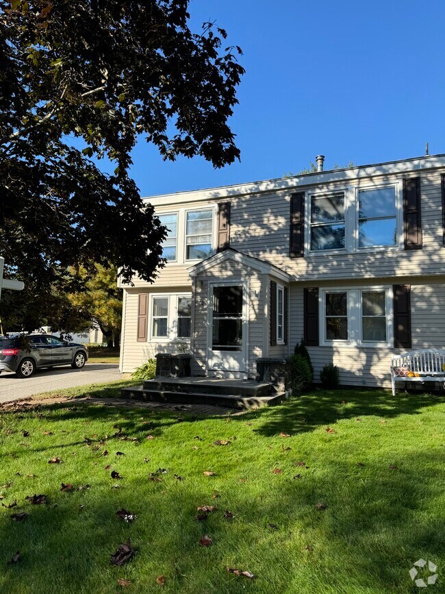 Townhomes for Rent near Bowdoinham ME 2 Townhomes