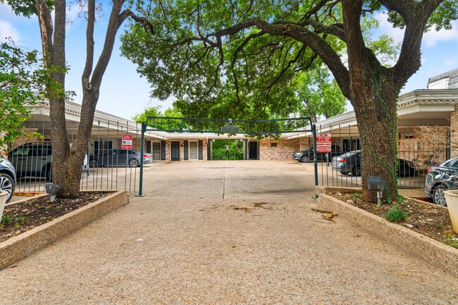San Pedro Square - West Campus / Shoal Cre... - San Pedro Square - West Campus / Shoal Cre... Condo
