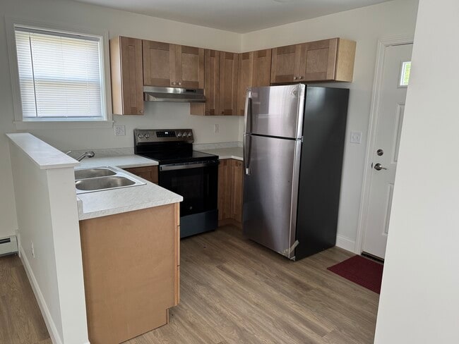 Photo - 33 Hoppin Ave Unit 33