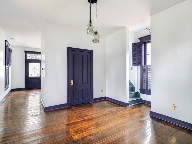 Photo - 321 N Park Ave