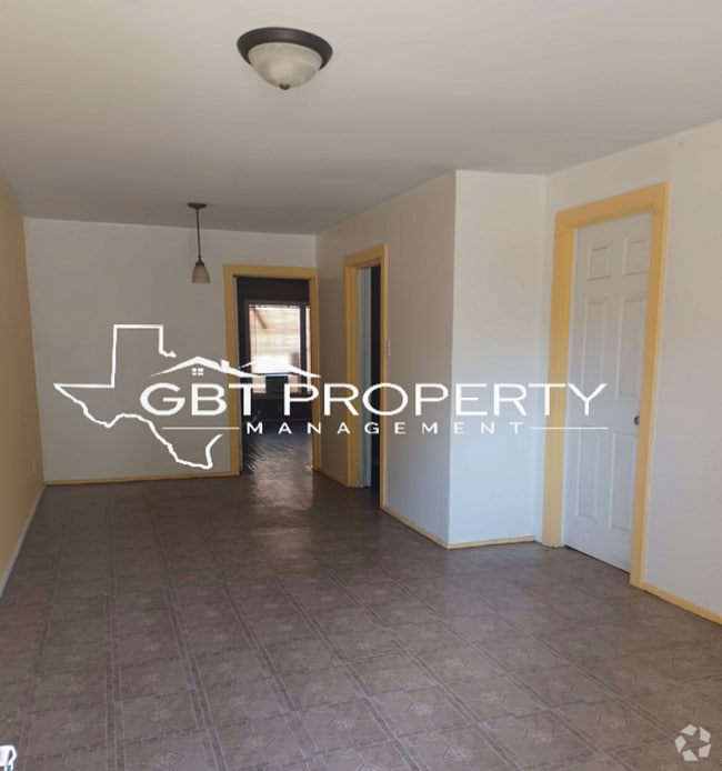 Building Photo - 207-207 Davis St Unit Apt 207