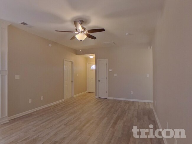 Photo - 4621 Sahalee Ln