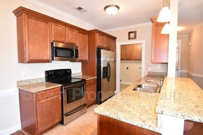 Photo - 1912 Harcourt Cir