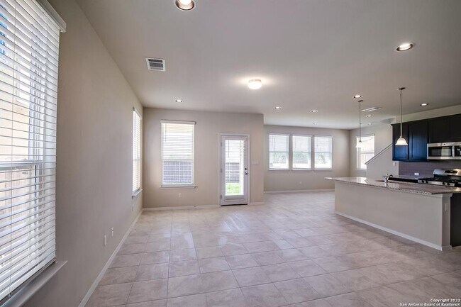 Photo - 262 Delta Crst