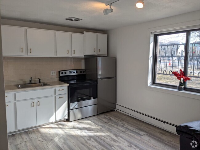 Building Photo - 2192 Massachusetts Ave Unit G3 Rental