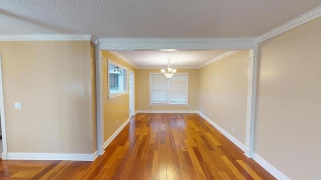 Photo - 110 Oakland Dr