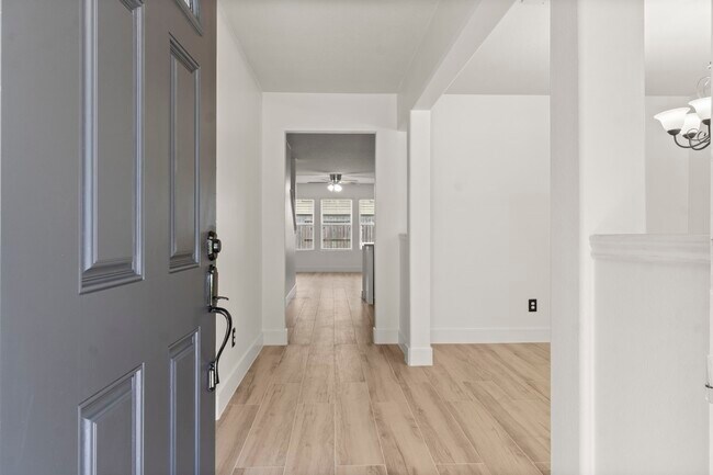 Photo - 16859 Blackberry Lily Ln