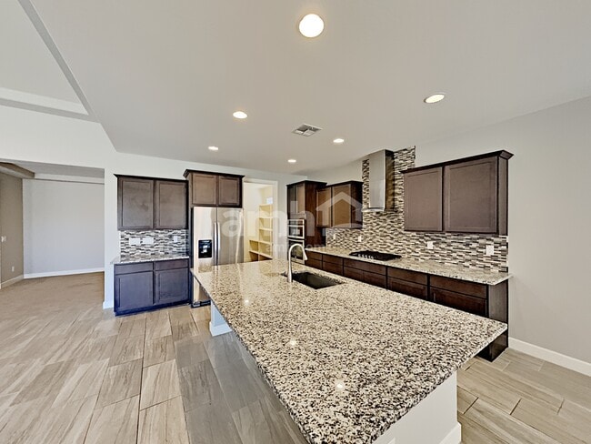 18240 W Thunderhill Pl