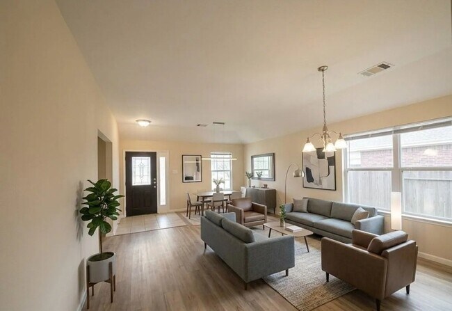 Photo - 21522 Pointed Oak Ln