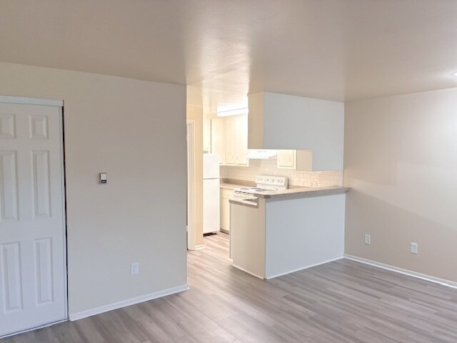 Photo - Lampliter Apartments - Utilities Included!*