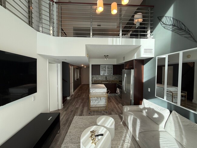 Photo - 31 SE 5th St Unit 708