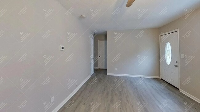 Photo - 5106 Crest Dr