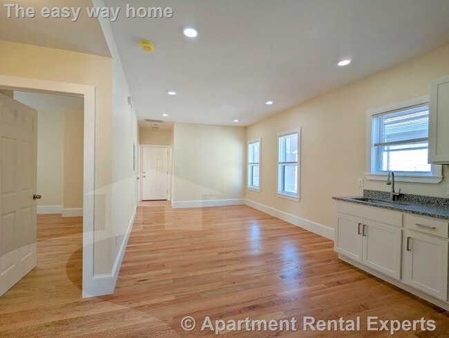 Photo - 71-73 Merriam St Unit #2 Unidad #2