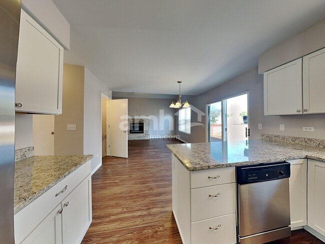 1712 Tall Oaks Dr