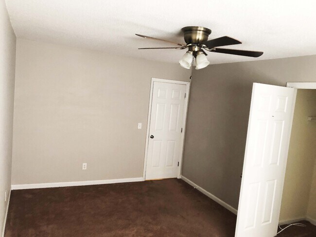 Photo - 1410 Dove Run Dr Casa Adosada