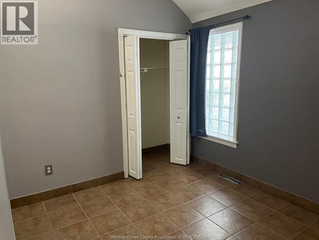 Photo - 16 Main St W Unit A