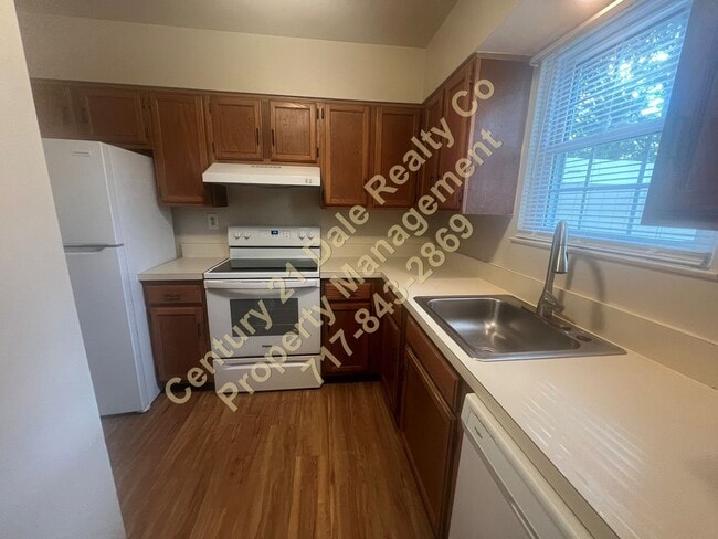 Photo - Lovely 2 BR, 1.5 Bath townhome in the Lexi...
