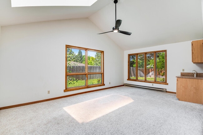 Photo - 5240 Sun Dial Pl