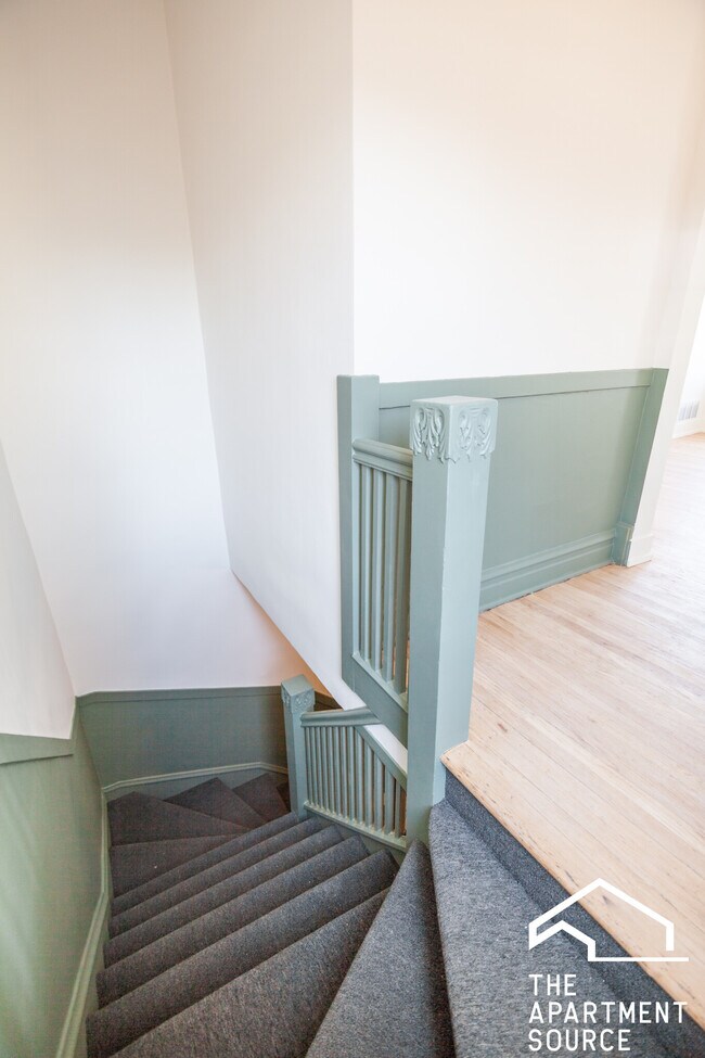 Photo - 2313 N Albany Ave Unit 3