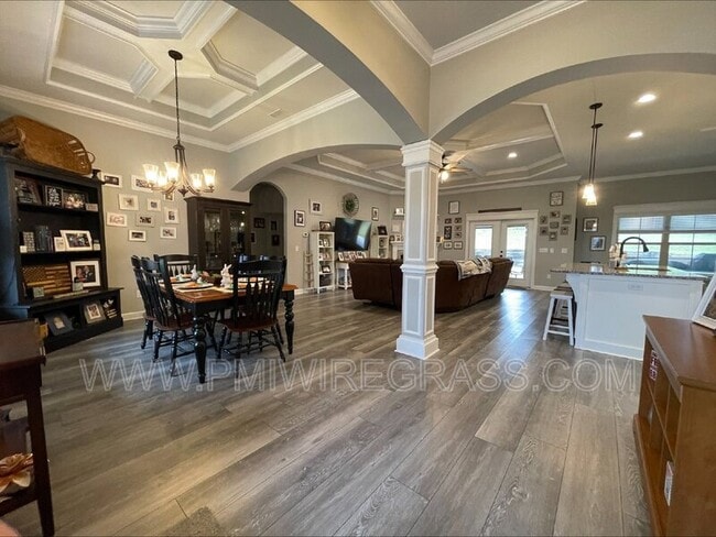 Photo - 117 Crest Hill Dr