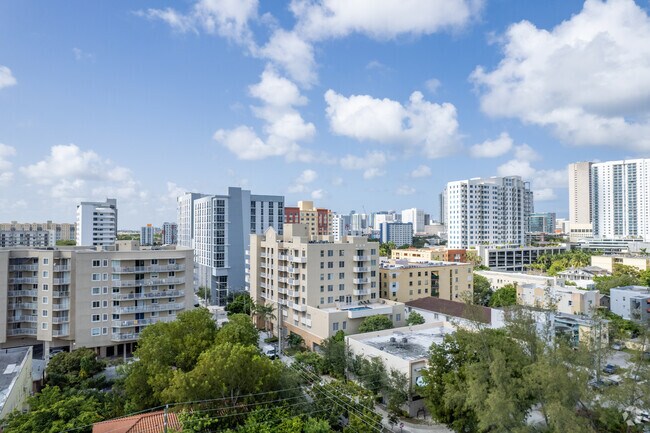 Photo - 119 SW 6th Ave