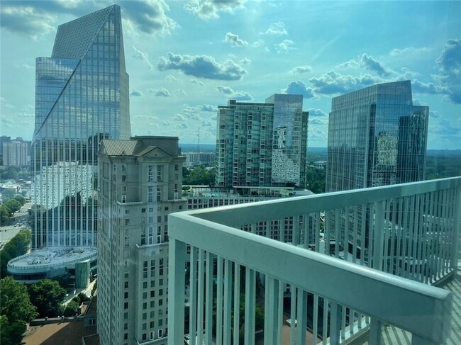 Photo - 3324 Peachtree Rd NE