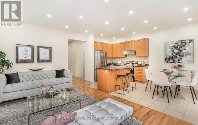 Photo - 9 Chesterwood Cres