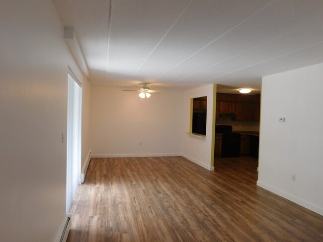 Building Photo - 1000 Lexington St Unit New