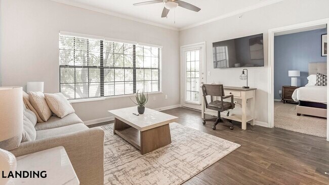 Photo - 9835 Fredericksburg Rd Unidad 1324