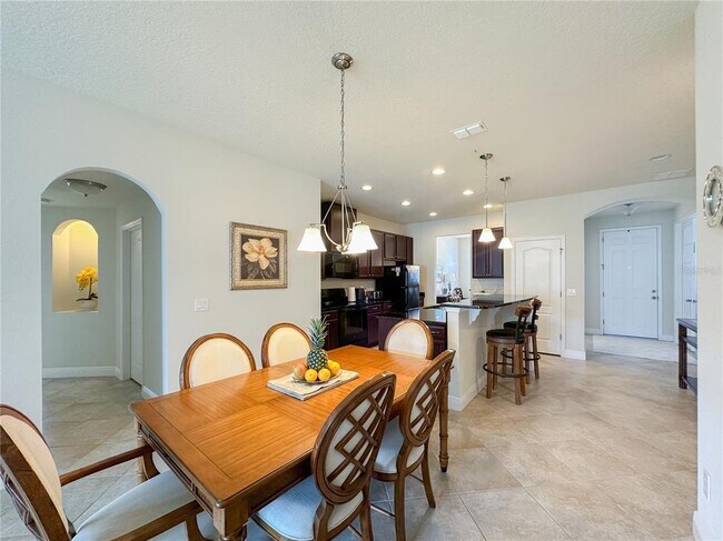 Photo - 720 Parkmont Pl