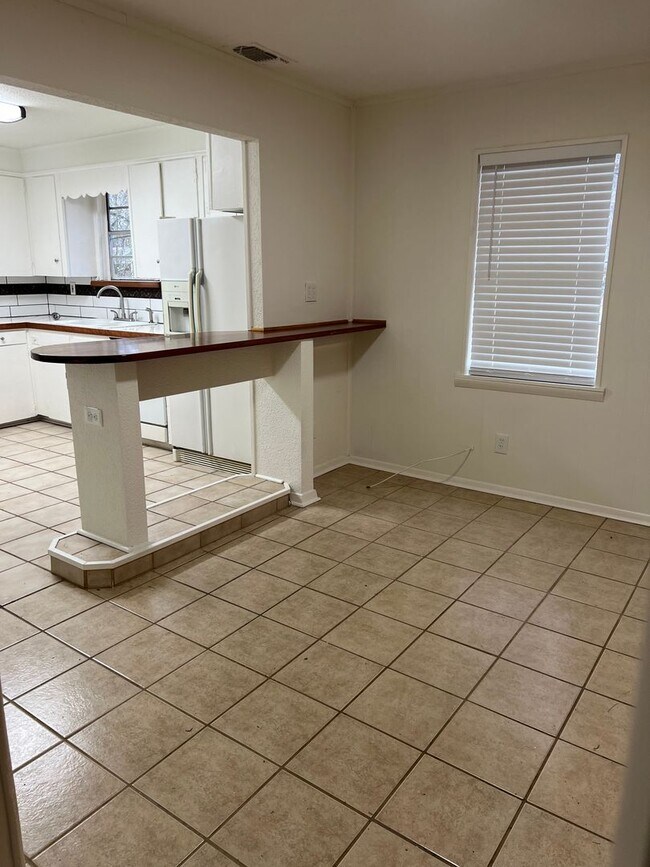 Photo - 2Bed/2Bath House For Rent - Call today bef...