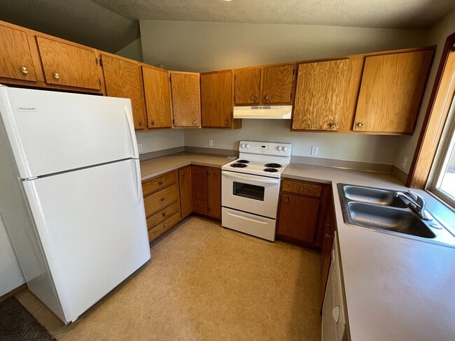 Photo - Midtown 3 Bed/2 Bath Single Family Home - Norton Ave