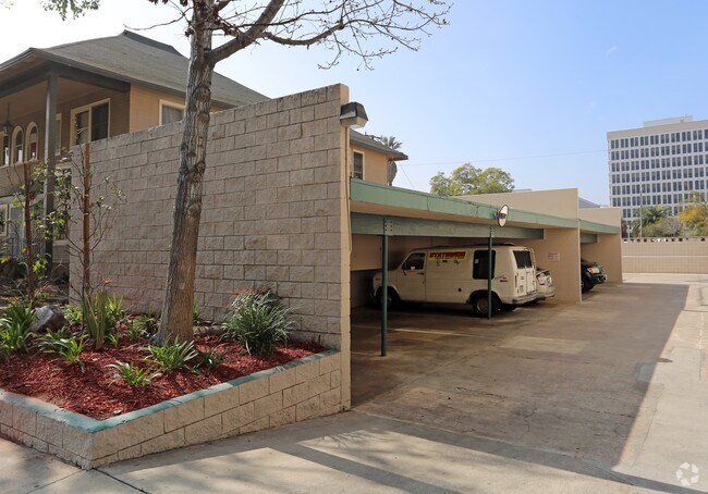 Photo - Spurgeon Arms Apartments