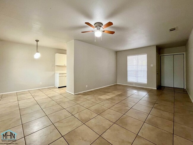 Photo - Bright and Airy Duplex in Harmony Hills, just blocks away from West Ave, Blanco Rd and NW Military!