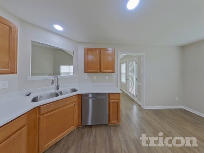 Photo - 1911 Kingstree Dr House