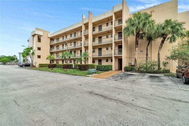 Photo - 4760 Lucerne Lakes Blvd W Unit 408