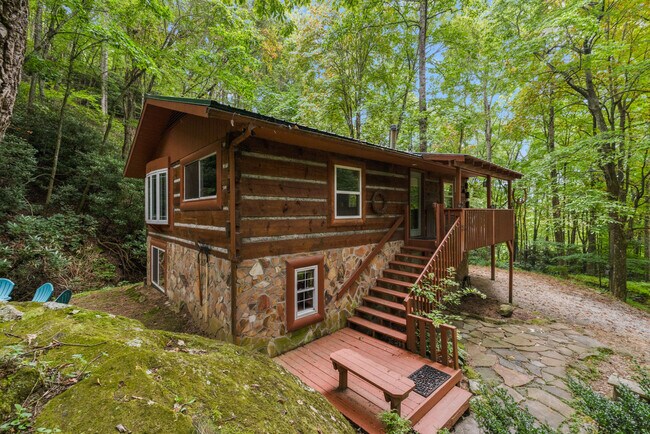 Building Photo - 202 Blue Grass Rd Rental