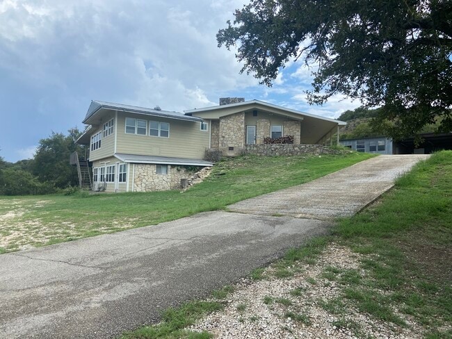Building Photo - 1331 Hinch Dr Rental