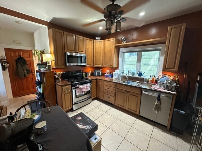 Photo - 188 Lowell St Unidad 2