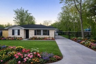 Building Photo - 8802 Arledge St